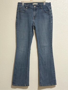 LEVI’S Women’s Blue Bootcut Jeans - Classic